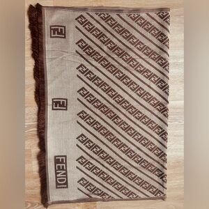 Fd Patterned Silk Cashmere Double Sided Shawl black& white